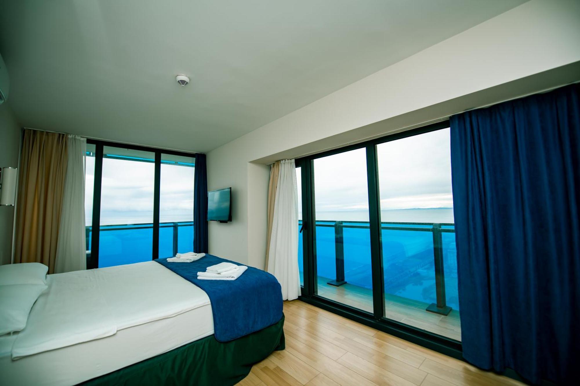 Sea View Apartments In Orbi City Batumi Eksteriør bilde